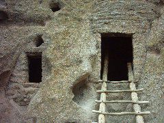 A cliff dwelling that was probably a kiva